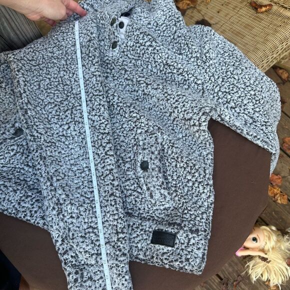 Simply Southern Womens Heathered Charcoal Gray Sherpa Fleece Pullover Buttons - Picture 12 of 12